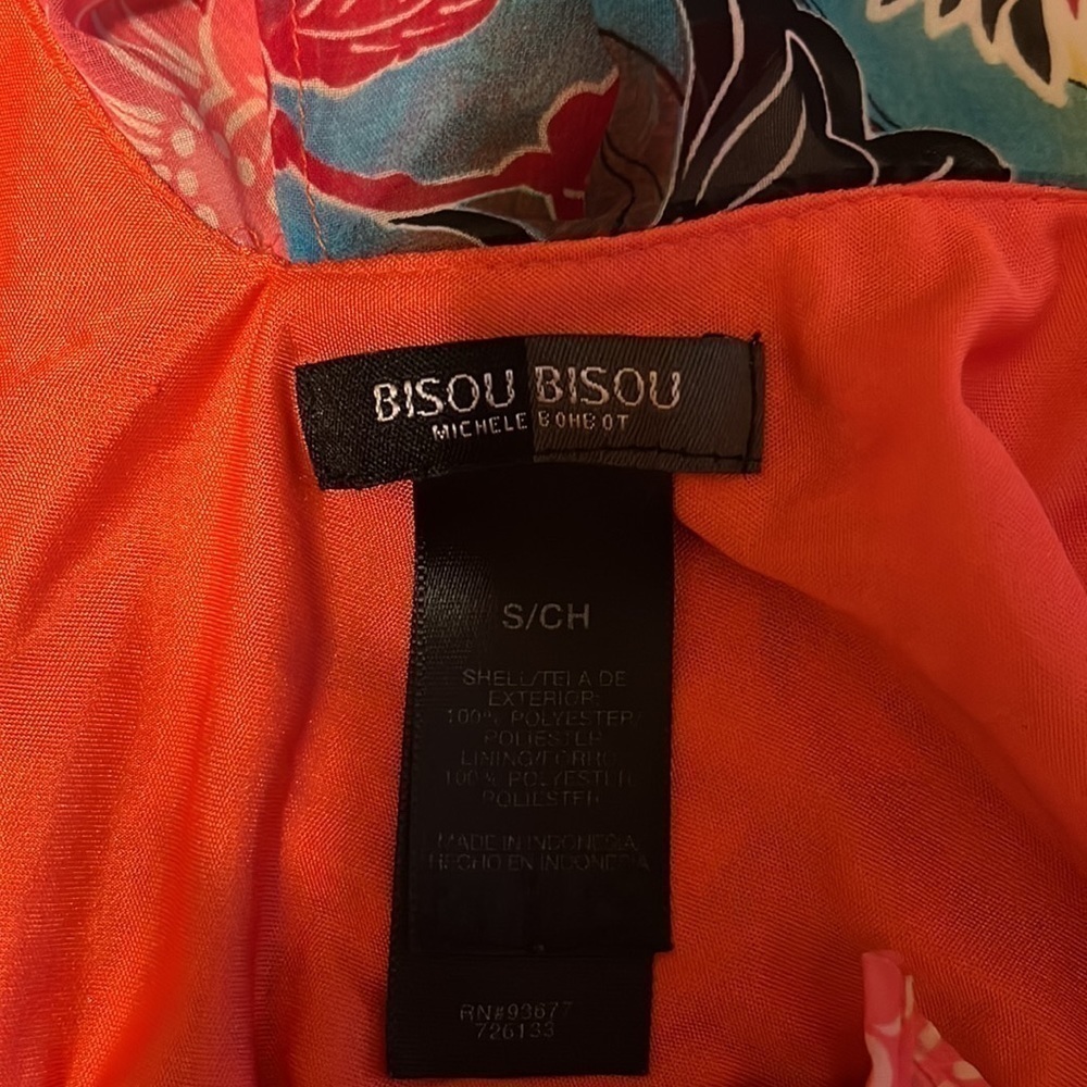 Bisou Bisou sleeveless, neckline ruffle top, small - Picture 5 of 8